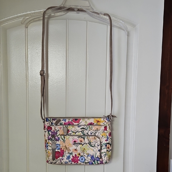 Multisac Handbags - NWOT WOMENS PURSE